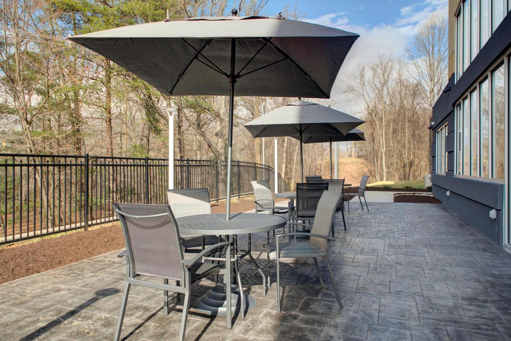 Fairfield Inn & Suites By Marriott Roanoke Salem Exterior foto
